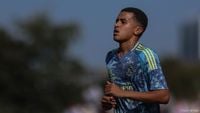 Ajax O16 na sterke slotfase en vrije trap Ouazane nipt langs FC Utrecht O16