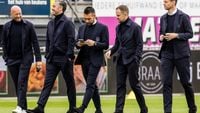 Branie: ‘Met het B-elftal van Ajax is winnen moeilijker, maar Farioli’s keuzes snijden hout’