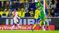 Matig Jong Ajax boekt op bezoek bij Cambuur tweede zege van het seizoen