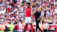 Buitenland: Timber met Arsenal op bezoek bij titelconcurrent Manchester City