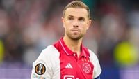 Henderson oogst lof: 'Dit seizoen uitgegroeid tot belangrijkste speler van Ajax'