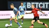 Helmond Sport en Jong Ajax delen de punten na enerverende slotfase