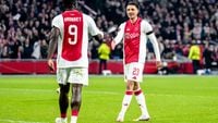 'Ajax is beter gaan spelen door Brobbey, hij staat zijn mannetje'