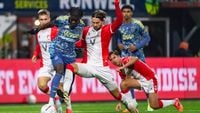 Jong Ajax doet te weinig met ruimtes in rug van Konadu en geeft comfortabele voorsprong weg