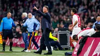 Van Gaal benoemt rol Wolfs: 'Hij was bij wijze van spreken nog arroganter dan Louis van Gaal'