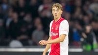 Champagne kan koud gezet worden: 'Baas is er nagenoeg uit met Ajax'