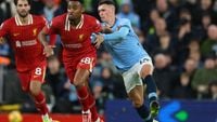 Buitenland: Gravenberch met Liverpool stevig aan kop na overwinning op Manchester City