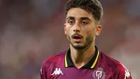 Geruchtenmolen: 'Ajax hoopt deze week Moro-deal af te ronden om concurrentie af te schudden'