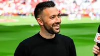 Geruchtenmolen: 'Twee Premier League-clubs volgen Ajax-coach Farioli nadrukkelijk'