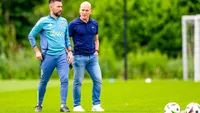 Farioli en Kroes discussieerden over inpassen jeugdspelers: 'Op dat vlak wel verschillen in smaak'
