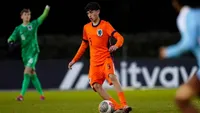 Ajax strikt Bastien: ‘Weinig linksbacks die aanvallend ingesteld, creatief en agressief zijn’