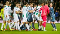 [Update V] Vaessen biedt excuses aan nadat hij wangedrag vertoonde na FC Groningen - Ajax