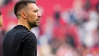 Van der Vaart staat achter Farioli: 'Ajax moet met hem door, hij heeft het fantastisch gedaan'