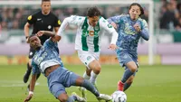 Rondom Ajax: Farioli schuift met spelers: 'Mocht hij blijven, is dat volgend seizoen zijn plek'