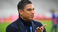 'Ajax sprak nog niet met Reiziger; KNVB wil succescoach behouden'