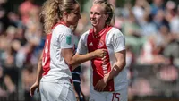Ajax Vrouwen buigt snelle achterstand om en wint laatste thuiswedstrijd van teleurstellend seizoen