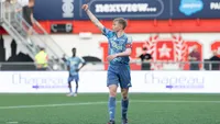 Voldoende aanknopingspunten bij nipte nederlaag Jong Ajax in Maastricht