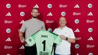 Ajax bevestigt huurtransfer Jaros; 23-jarige doelman komt voor één seizoen over van Liverpool