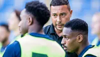 'Ajax sprak met Landzaat; rol als derde assistent bleek contractueel niet mogelijk'