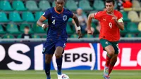 Hato kreeg Ajax-flashbacks na rode kaart Van Bommel: 'Heb aan die wedstrijd gedacht'