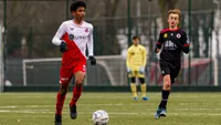 Van Gennip ruilt FC Utrecht in voor Ajax: ‘Niet bang zijn en laten zien waarom ik bij Ajax speel’