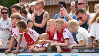 Geelen blij met burgemeesters: 'Spelers vinden het veel leuker dan spelen op leeg trainingscomplex'