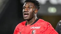 Oud-Ajacied Matusiwa vertrekt naar Premier League-degradant; bijna drie ton voor Ajax