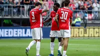 AZ en FC Utrecht boeken ruime thuisoverwinningen; PEC Zwolle stunt tegen FC Twente