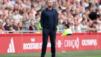Heitinga sluit komst routinier voor Ajax-middenveld niet uit: 'Alleen als een middenvelder vertrekt'