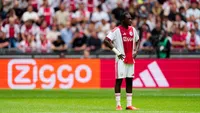 De Boer zag 'onbetrouwbare speler' bij Ajax: 'Hij moet naar Zakaria kijken'