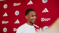 Muzungu enorm blij om Ajacied te zijn: 'Beste club voor mijn verdere ontwikkeling'