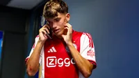 Van der Vaart dolblij met debuut voor Jong Ajax: 'Maar die kans had er echt in gemoeten'