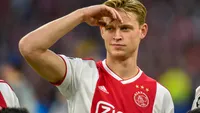 De Jong leest over 'bestuurlijke toestanden' bij Ajax: 'Sta daar te ver vanaf'