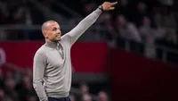 Rondom Ajax: Pot niet eens met vergelijking: 'Dat Heitinga dat niet ziet, kan ik begrijpen'