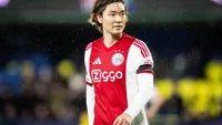 Ajax moet Itakura missen tegen Olympiakos: 'Hij is vanochtend niet heel lekker opgestaan'