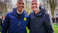 Kluivert nog niet benaderd door Cruijff: 'Ik probeer hem wel te adviseren'
