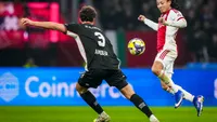 Rondom Ajax: Spaan steunt Ajax-middenvelder: 'Wie er verstand van heeft, vindt hem goed'