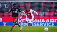 Van Polen mist volwassenheid bij Ajax: 'Allerergst hoe Mokio hem laat lopen'