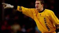 Stekelenburg werd per toeval keeper: 'Driekwart jaar daarna naar Ajax gegaan'
