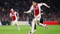 Tomiyasu maakt indruk bij Ajax: 'Zat er helemaal doorheen, ik kan nog veel beter'