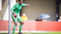 El Hani kent pijnlijk debuut voor Jong Ajax, dat enrom pak slaag krijgt van Vitesse