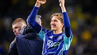 NB: 'Zlatan-achtige Godts is onmisbaar voor Ajax, maar doelpunt heeft ook keerzijde'