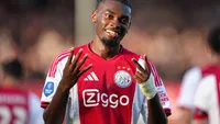 Mokio genoot van doelpunt, zege Ajax en sfeer in Volendam: 'In een klein stadion hoor je de fans goed'