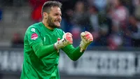 Doelman Didillon schiet Willem II in strafschoppenserie naar Eredivisie; FC Volendam degradeert