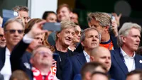Rondom Ajax: 'De erehaag die Ajax voor PSV zal vormen, is sportief en pijnlijk tegelijk'