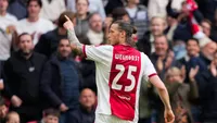 Weghorst vervangt Dolberg bij Ajax, García gooit middenveld om in Friesland en Sutalo ontbreekt