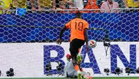 Koeman ziet verandering bij Brobbey: 'Bij Ajax was hij niet fit en speelde hij gewoon'