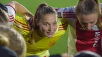 Rondom Ajax: Ajax Vrouwen zien keeper vertrekken naar Bayern München