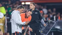 Rondom Ajax: 'Het heeft geen zin om Weghorst neer te zetten als je de bal rond gaat spelen'