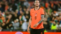 WK-journaal: Weghorst 'meest aantrekkelijke speler' Oranje; spelers op foto op Times Square